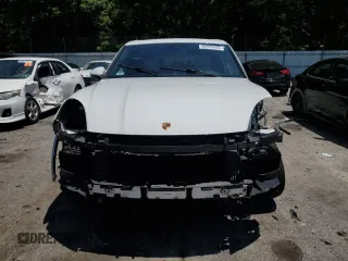 2020 Porsche Cayenne with VIN WP1AA2AY1LDA07598, listed as a Copart auction lot 56995655 with 24,678 mi miles and Salvage title. Bid and sale history available at DreamBid. Image 5.