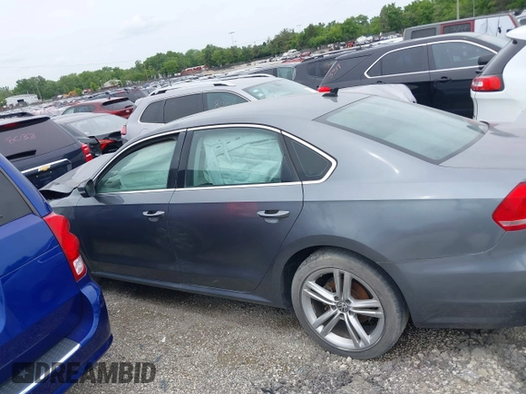 2014 Volkswagen Passat SE with VIN 1VWBT7A31EC109250, listed as a IAAI auction lot 33727929 with Not provided miles and . Bid and sale history available at DreamBid. Image 15.