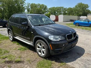 2013 BMW X5 xDrive35i z VIN 5UXZV4C53D0B00978, wystawiony jako Copart lot #56523455 z przebiegiem 170 241 mil mil oraz Tytuł czysty. Historia ofert i sprzedaży dostępna na DreamBid. Obrazek 1.