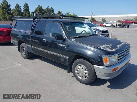 1997 Toyota T100 DX z VIN JT4TN12D3V0035384, wystawiony jako IAAI lot #42170129 z przebiegiem 263 742 mil mil oraz . Historia ofert i sprzedaży dostępna na DreamBid. Obrazek 1.
