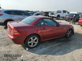 2002 Mercedes-Benz SLK 320 z VIN WDBKK65F52F245314, wystawiony jako Copart lot #42694015 z przebiegiem 114 998 mil mil oraz Szkoda całkowita • Salvage title. Historia ofert i sprzedaży dostępna na DreamBid. Obrazek 3.