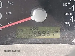 2006 Kia Sedona LX with VIN KNDMB233966090557, listed as a IAAI auction lot 42079046 with 198,851 mi miles. Bid and sale history available at carsss.com. Image 7.
