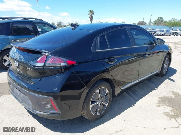 2022 Hyundai Ioniq Plug-In Hybrid SE with VIN KMHC65LD1NU268798, listed as a IAAI auction lot 41205648 with 68,798 mi miles. Bid and sale history available at carsss.com. Image 4.