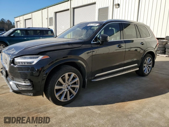 2016 Volvo XC90 T6 Inscription with VIN YV4A22PL2G1052662, listed as a Copart auction lot 85711164 with 139,844 mi miles and Salvage Title. Bid and sale history available at carsss.com. Image 1.