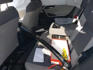 2019 Toyota RAV4 XLE with VIN JTMP1RFVXKD014440, listed as a IAAI auction lot 41877070 with 1 mi miles. Bid and sale history available at carsss.com. Image 8.