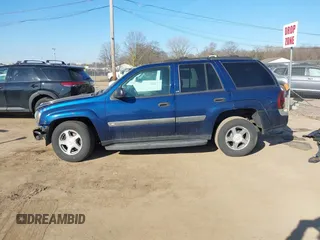 2004 Chevrolet TrailBlazer LS with VIN 1GNDT13S642345935, listed as a IAAI auction lot 41782077 with 174,938 mi miles. Bid and sale history available at carsss.com. Image 15.