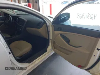 2015 Kia Optima LX z VIN KNAGM4A79F5528215, wystawiony jako IAAI lot #42317163 z przebiegiem 215 395 mil mil oraz . Historia ofert i sprzedaży dostępna na DreamBid. Obrazek 5.