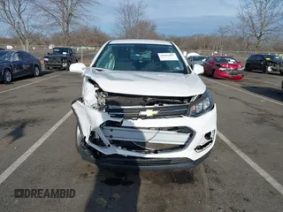 2019 Chevrolet Trax LS with VIN 3GNCJNSB5KL242561, listed as a IAAI auction lot 41662487 with 38,209 mi miles. Bid and sale history available at carsss.com. Image 12.
