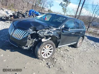 2013 Lincoln MKX with VIN 2LMDJ6JK9DBL37658, listed as a IAAI auction lot 40815202 with NaN miles. Bid and sale history available at carsss.com. Image 17.