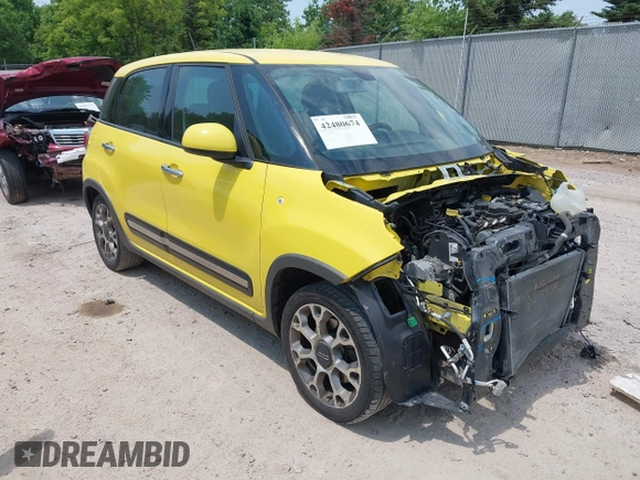 2014 FIAT 500L Trekking z VIN ZFBCFADH0EZ020742, wystawiony jako IAAI lot #42480674 z przebiegiem 141 563 mil mil oraz . Historia ofert i sprzedaży dostępna na DreamBid. Obrazek 1.