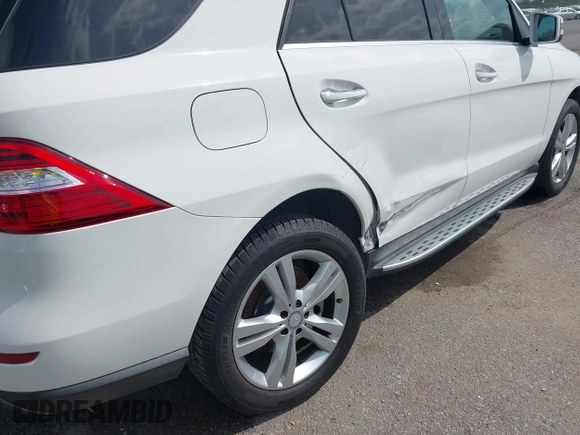 2015 Mercedes-Benz M 350 with VIN 4JGDA5JB8FA462476, listed as a IAAI auction lot 41901008 with 55,619 mi miles and . Bid and sale history available at DreamBid. Image 6.