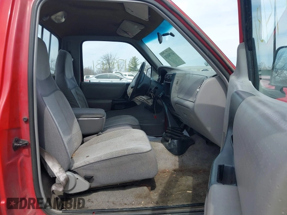 1995 Ford Ranger Splash z VIN 1FTCR10A6SUA57994, wystawiony jako IAAI lot #41794131 z przebiegiem 154 439 mil mil oraz . Historia ofert i sprzedaży dostępna na DreamBid. Obrazek 5.