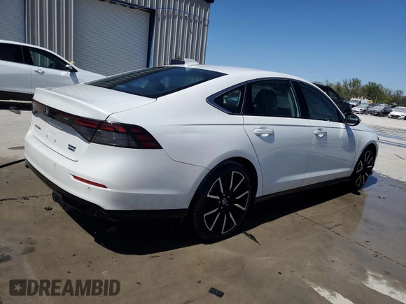 2024 Honda Accord Touring с VIN 1HGCY2F8XRA063808, выставлен на аукционе Copart как лот 52920665 с пробегом 7 813 миль миль и Списание • Salvage title. История ставок и продаж доступна на DreamBid. Изображение 3.