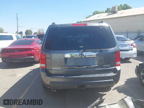 2011 Honda Pilot Touring with VIN 5FNYF4H96BB083532, listed as a IAAI auction lot 41926177 with 100,815 mi miles. Bid and sale history available at carsss.com. Image 17.
