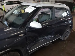 2020 Hyundai Venue SEL with VIN KMHRC8A3XLU029083, listed as a IAAI auction lot 42041949 with 75,078 mi miles. Bid and sale history available at carsss.com. Image 6.