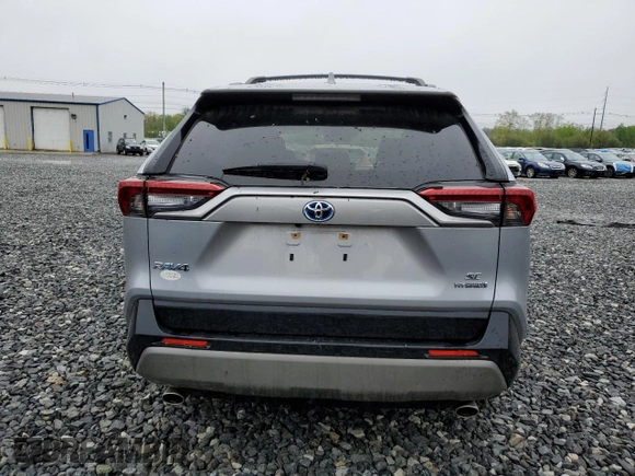 2022 Toyota RAV4 Hybrid SE with VIN JTM16RFV6ND050363, listed as a Copart auction lot 55931115 with 39,372 mi miles and Salvage title. Bid and sale history available at DreamBid. Image 6.