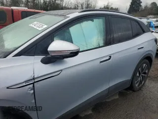 2021 Volkswagen ID.4 Pro S z VIN WVGTMPE25MP028423, wystawiony jako Copart lot #47427535 z przebiegiem Nie podano mil oraz Szkoda całkowita • Salvage title. Historia ofert i sprzedaży dostępna na DreamBid. Obrazek 7.