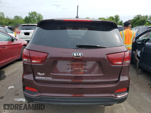 2019 Kia Sorento LX z VIN 5XYPGDA3XKG558803, wystawiony jako Copart lot #57885915 z przebiegiem 70 055 mil mil oraz Szkoda całkowita • Salvage title. Historia ofert i sprzedaży dostępna na DreamBid. Obrazek 6.