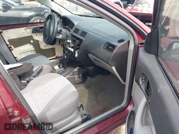 2007 Ford Focus S z VIN 1FAFP34N07W338511, wystawiony jako IAAI lot #42367463 z przebiegiem 170 000 mil mil oraz . Historia ofert i sprzedaży dostępna na DreamBid. Obrazek 5.