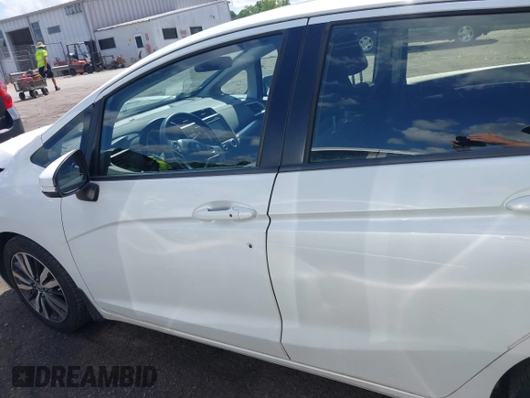 2016 Honda Fit EX z VIN JHMGK5H78GX014803, wystawiony jako IAAI lot #42539208 z przebiegiem 79 433 mil mil oraz . Historia ofert i sprzedaży dostępna na DreamBid. Obrazek 14.