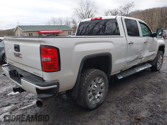 2019 GMC Sierra 2500HD Denali with VIN 1GT12SEY8KF226666, listed as a IAAI auction lot 41717939 with 45,325 mi miles. Bid and sale history available at carsss.com. Image 4.