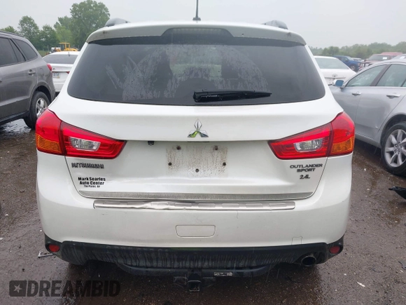 2015 Mitsubishi Outlander GT with VIN 4A4AR4AW5FE049655, listed as a IAAI auction lot 42352679 with 160,393 mi miles and . Bid and sale history available at DreamBid. Image 16.