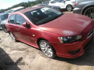 2010 Mitsubishi Lancer GTS z VIN JA32X8HW1AU005003, wystawiony jako IAAI lot #42318596 z przebiegiem 111 187 mil mil oraz . Historia ofert i sprzedaży dostępna na DreamBid. Obrazek 1.