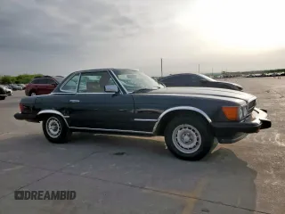 1983 Mercedes-Benz 380 SL with VIN WDBBA45A1DB026954, listed as a Copart auction lot 51531995 with 101,637 mi miles and Clean Title. Bid and sale history available at carsss.com. Image 4.