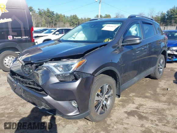 2018 Toyota RAV4 XLE with VIN 2T3RFREV5JW722012, listed as a IAAI auction lot 41830170 with 68,917 mi miles. Bid and sale history available at carsss.com. Image 17.
