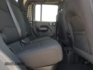 2020 Jeep Gladiator Sport S с VIN 1C6HJTAG3LL217002, выставлен на аукционе Copart как лот 52535955 с пробегом 101 761 миль миль и Списание • Salvage title. История ставок и продаж доступна на DreamBid. Изображение 10.
