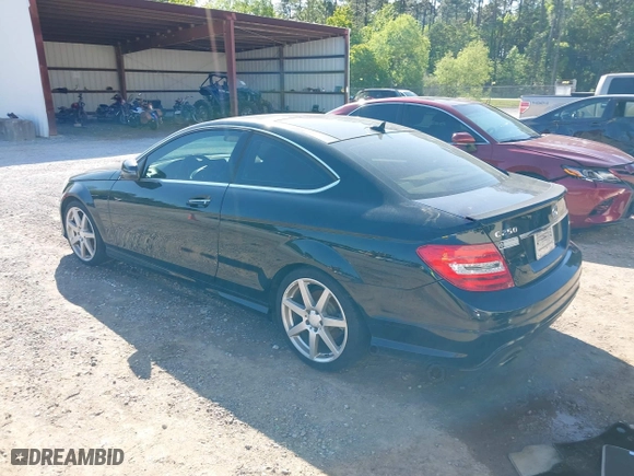 2013 Mercedes-Benz C-Class C 250 with VIN WDDGJ4HB9DF970401, listed as a IAAI auction lot 41981575 with 152,080 mi miles. Bid and sale history available at carsss.com. Image 3.