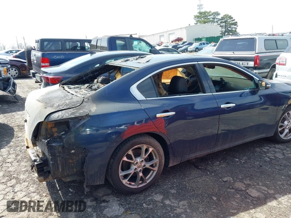 2014 Nissan Maxima SV z VIN 1N4AA5AP5EC491087, wystawiony jako IAAI lot #41802153 z przebiegiem Nie podano mil oraz . Historia ofert i sprzedaży dostępna na DreamBid. Obrazek 13.