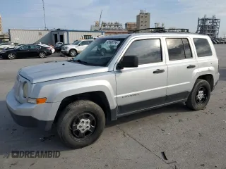 2014 Jeep Patriot Sport with VIN 1C4NJPBA5ED547489, listed as a Copart auction lot 63580795 with 271,303 mi miles and Salvage title. Bid and sale history available at DreamBid. Image 1.