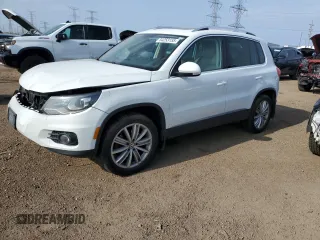 2016 Volkswagen Tiguan S with VIN WVGBV7AX7GW585550, listed as a Copart auction lot 54253155 with 91,827 mi miles and Salvage Title. Bid and sale history available at DreamBid. Image 1.