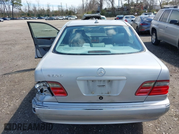2000 Mercedes-Benz E 320 with VIN WDBJF65J9YB129649, listed as a IAAI auction lot 42020958 with 192,622 mi miles and . Bid and sale history available at DreamBid. Image 16.