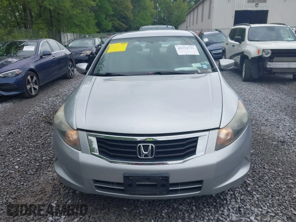 2008 Honda Accord LX z VIN 1HGCP26398A082999, wystawiony jako IAAI lot #42334731 z przebiegiem 207 955 mil mil oraz . Historia ofert i sprzedaży dostępna na DreamBid. Obrazek 12.