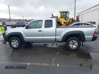 2011 Toyota Tacoma with VIN 5TFUU4EN2BX012341, listed as a IAAI auction lot 41494277 with 70,049 mi miles. Bid and sale history available at carsss.com. Image 14.
