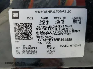2024 GMC Sierra 3500HD Denali Ultimate z VIN 1GT49YEY6RF141959, wystawiony jako Copart lot #64583194 z przebiegiem 30 853 mil mil oraz Szkoda całkowita • Salvage title. Historia ofert i sprzedaży dostępna na DreamBid. Obrazek 13.