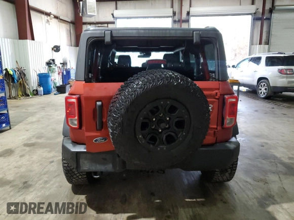 2022 Ford Bronco z VIN 1FMDE5BH9NLB59829, wystawiony jako Copart lot #43085555 z przebiegiem 16 727 mil mil oraz Czysty tytuł • Clean title. Historia ofert i sprzedaży dostępna na DreamBid. Obrazek 6.