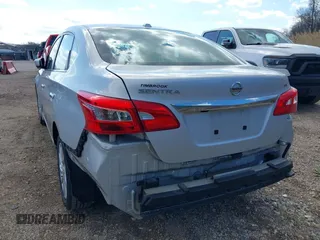 2018 Nissan Sentra SV z VIN 3N1AB7AP5JL623897, wystawiony jako IAAI lot #41867248 z przebiegiem 80 936 mil mil oraz . Historia ofert i sprzedaży dostępna na DreamBid. Obrazek 15.