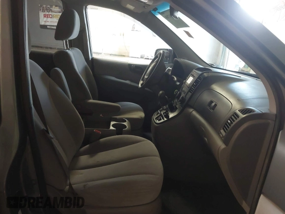 2009 Kia Sedona LX with VIN KNDMB233X96276905, listed as a IAAI auction lot 41394768 with 231,156 mi miles. Bid and sale history available at carsss.com. Image 5.
