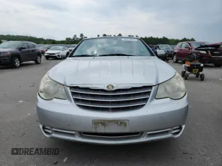 2008 Chrysler Sebring Touring z VIN 1C3LC55RX8N135160, wystawiony jako Copart lot #59419975 z przebiegiem 98 155 mil mil oraz Czysty tytuł • Clean title. Historia ofert i sprzedaży dostępna na DreamBid. Obrazek 5.