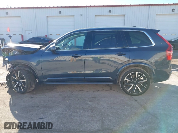 2021 Volvo XC90 Momentum with VIN YV4A221K4M1710669, listed as a IAAI auction lot 41417490 with 52,236 mi miles. Bid and sale history available at carsss.com. Image 15.