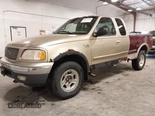 1999 Ford F-150 z VIN 2FTRX18W9XCA83920, wystawiony jako IAAI lot #41875700 z przebiegiem 234 325 mil mil oraz . Historia ofert i sprzedaży dostępna na DreamBid. Obrazek 20.