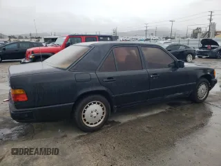 1987 Mercedes-Benz 300 with VIN WDBEB33D0HA432026, listed as a Copart auction lot 48766665 with 161,099 mi miles and Clean Title. Bid and sale history available at DreamBid. Image 3.