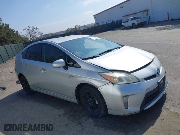 2015 Toyota Prius Four z VIN JTDKN3DU8F0484985, wystawiony jako IAAI lot #41871416 z przebiegiem 330 021 mil mil oraz . Historia ofert i sprzedaży dostępna na DreamBid. Obrazek 13.