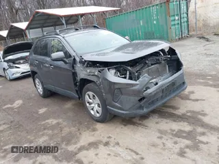 2019 Toyota RAV4 LE with VIN JTMG1RFV0KD022952, listed as a IAAI auction lot 41521543 with 89,213 mi miles. Bid and sale history available at carsss.com. Image 1.