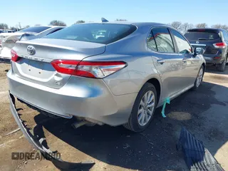 2020 Toyota Camry LE with VIN 4T1C11AK4LU302190, listed as a IAAI auction lot 41625262 with 61,337 mi miles. Bid and sale history available at carsss.com. Image 4.