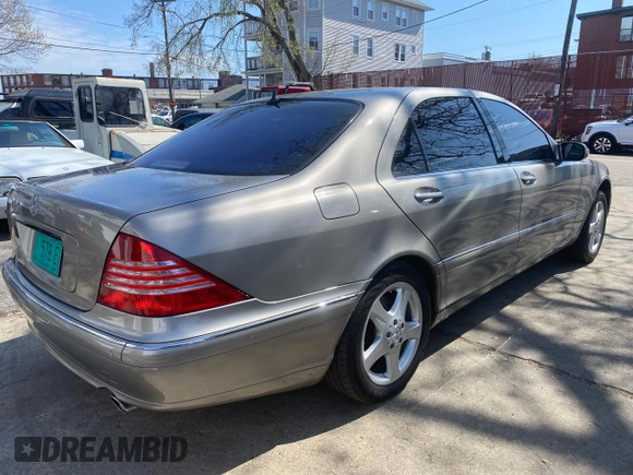 2005 Mercedes-Benz S-Class 5.0L with VIN WDBNG75J35A460118, listed as a Copart auction lot 54772525 with 99,846 mi miles and Salvage Title. Bid and sale history available at carsss.com. Image 4.