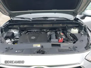 2021 Toyota Highlander L z VIN 5TDCZRBHXMS072546, wystawiony jako IAAI lot #42071752 z przebiegiem 47 233 mil mil oraz . Historia ofert i sprzedaży dostępna na DreamBid. Obrazek 10.
